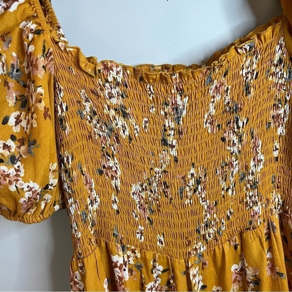 Flynn Skye Justine Square Neckline Mustard Springs Floral Crepe Romper Size M - Picture 8 of 16